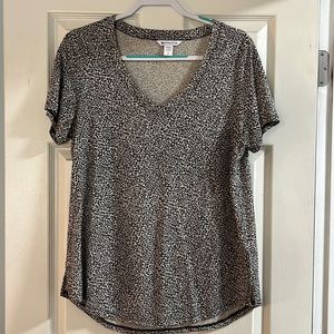 Athleta Breezy Scoop V Tee - Large